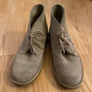 Clarks Desert Boot size 8